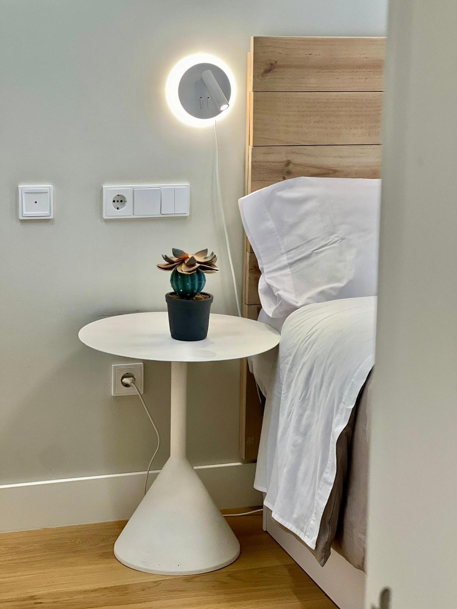 Puente Santiago Apostol Apartment Понтеведра Екстериор снимка